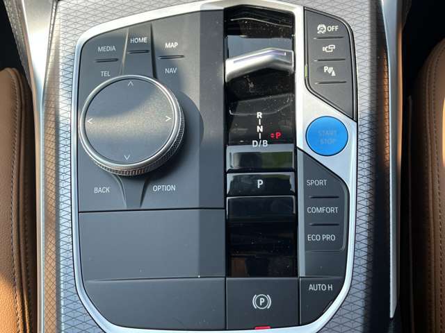 将来的な不具合等のトラブルを避ける為、修復歴・事故歴のある車は展示しておりません＾＾