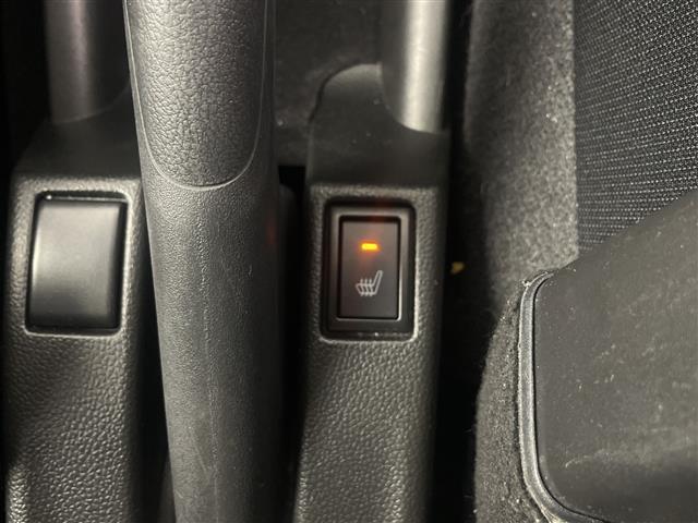 【運転席操作部】『運転席周辺の装備』の画像になります。快適なドライブを楽しむための機能が装備されています！運転席から触れるので使いやすいです！