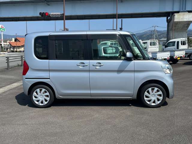 本社松崎店は認証工場完備しております。車検のみのお客様も歓迎しております。もちろん、販売車両は点検後ご納車致します。