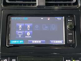 Bluetooth対応、CD/DVD再生機能付き。お好きな音楽を聴きながらのドライブは楽しいですよね～♪