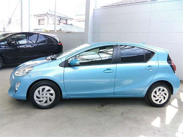 もれなく全車に1年間、走行距離無制限のトヨタロングラン保証が無料で付いてます！有料にて最長3年間まで延長できます！全国のトヨタのお店でOK！！