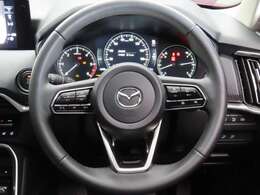 ☆ステアリングは上下と前後に調整できます。ベストな位置で運転をお楽しみください☆