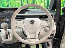 ステアリングも使用感が少なく、きれいな状態となっております♪