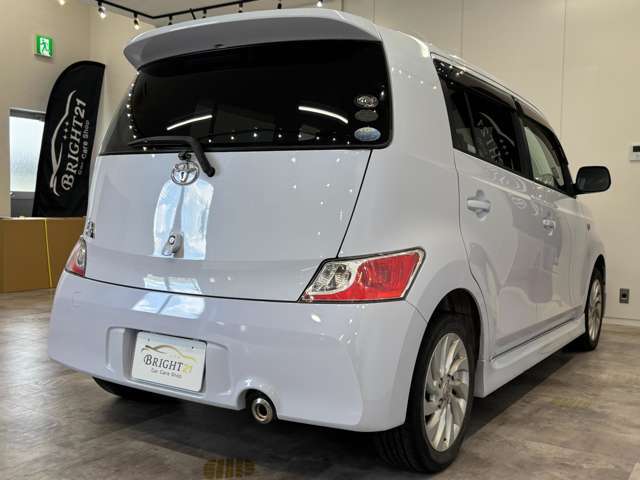 ユーザー買取　ビ　TV　キーレスエントリー　AT　衝突安全ボディ　ベンチシート　ABS　CD　USB　Bluetooth　エアコン　パワーステアリング　パワーウィンドウ