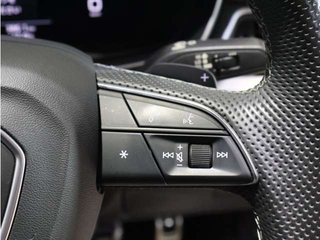 認定中古車だけでなく正規ディーラーならではの特別なご案内のできる新車も多数ございますので是非お気軽にご相談、ご来店くださいませ。