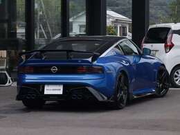 ボディカラーは「セイランブルー/スーパーブラック」の2トンカラーです☆