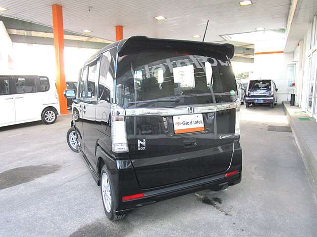 車両コンディションは良好です◎中古車レベルの小キズ等は多少御座いますが、全体的にとても綺麗です！光沢のあるボディを、是非一度お確かめ下さい！気になる箇所があれば、お安くお直し致しますよ♪