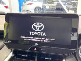 【12.3インチワイドナビ】高級感とインパクトのある大型ワイドナビを装備。各種オーディオ操作はもちろん、横長ワイド画面でのマップ2分割表示など、利便性も高いナビです♪