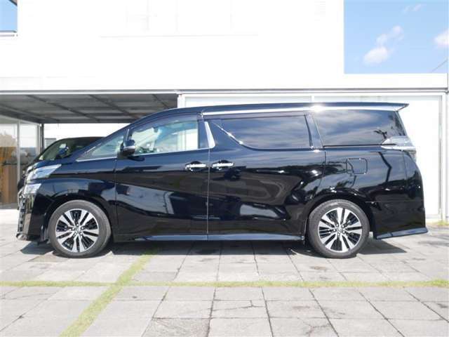 弊社専任のスタッフによるまるまるクリンを実施。