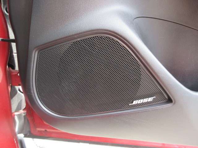 ■　装備7　■　BOSEサウンドシステム：BOSE製の音響となっており、洗練されて音域を楽しめます！