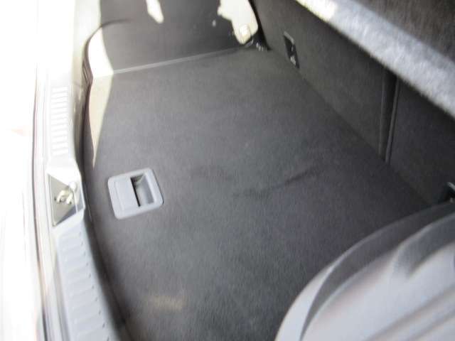 ■車の総合プランナーを目指すサーティーは付属品も多数取扱っております。　カーナビ、TV、バックカメラ、フリップダウンモニターに始まり、ETCやドラレコ、ガラス系コーティング剤から施工まで！！