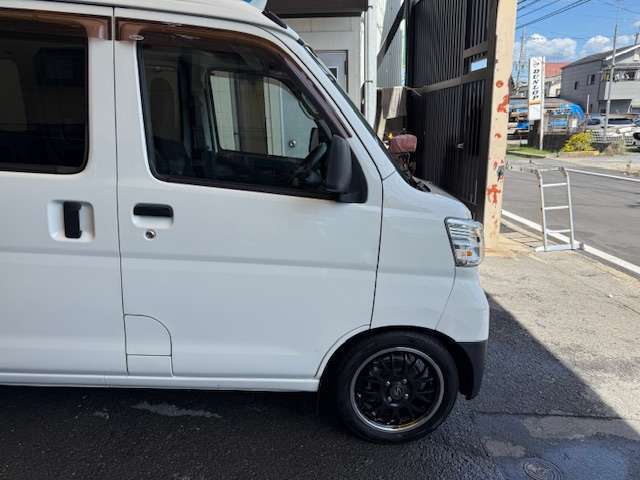 遠方の方でも全国登録納車致します！！北海道から沖縄まで多数の販売、納車実績がありますのでご安心下さい！お気軽にお問合せ下さい！！