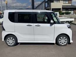 お車の車検・オイル交換・修理・鈑金塗装・ガラス修理・デントリペア・ボディコーティングなども幅広く対応しております。その際は無料で代車を貸し出し致します。車の事は何でもお任せください！