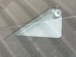 【スマートシティブレーキサポート】低速走行中に前方の車両等を認識し、衝突しそうな時は警報とブレーキで衝突回避と被害軽減をアシスト。より安全にドライブをお楽しみいただけます。