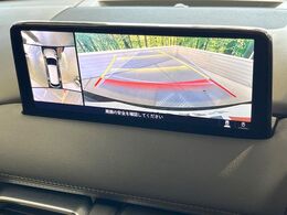 【360°ビューモニター】専用のカメラにより、上から見下ろしたような視点で360度クルマの周囲を確認することができます☆死角部分も確認しやすく、狭い場所での切り返しや駐車もスムーズに行えます。