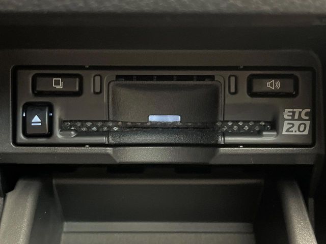 【ETC】高速道路の料金所をストレスなく通過！話題のスポットやサービスエリアに多い「スマートIC」利用時は必須のアイテムです。当店でセットアップを実施、ご納車当日からすぐにご利用いただけます！
