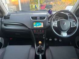 ナビ・フルセグTV・ETC・車高調・社外17インチアルミ・社外マフラー・LEDヘッドライト・LEDフォグライト・ドライブレコーダー・追加メーター・スマートキー＆プッシュスタート・クルーズコントロール