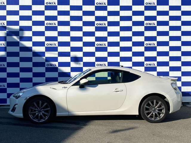 【洗車サービス】当店限定！！年会費で何度でも手洗い洗車受け放題！！お仕事終わりにふらっとお出かけ帰りに会員数急増中です！！