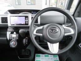 最近のクルマはたくさんスイッチがあるにゃん！そんなときも知識豊富なスタッフが親切にお教えするにゃん☆