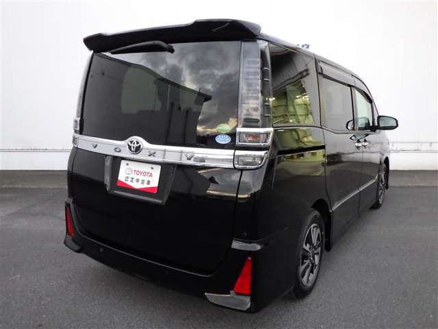 トヨタ認定中古車保証付！（1年間、距離無制限　HV車はHV保証付）　別途延長保証もご用意しております♪　ぜひ現車を確認にご来店ください