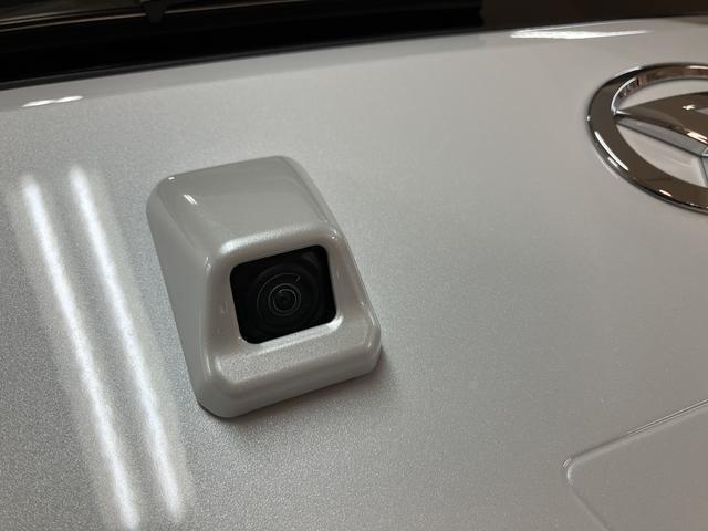 シンプルなマニュアルエアコンとなっております