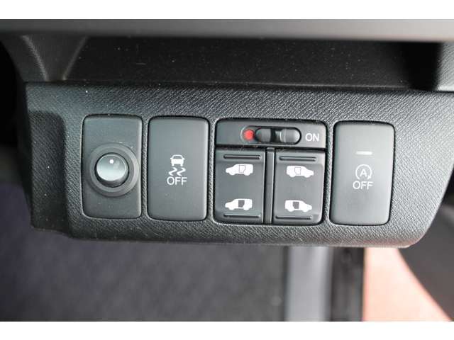 ■ボディーコーティングや内装のクリーニング、オゾン消臭もお値打ちな価格で施工できます。是非ご相談下さい。