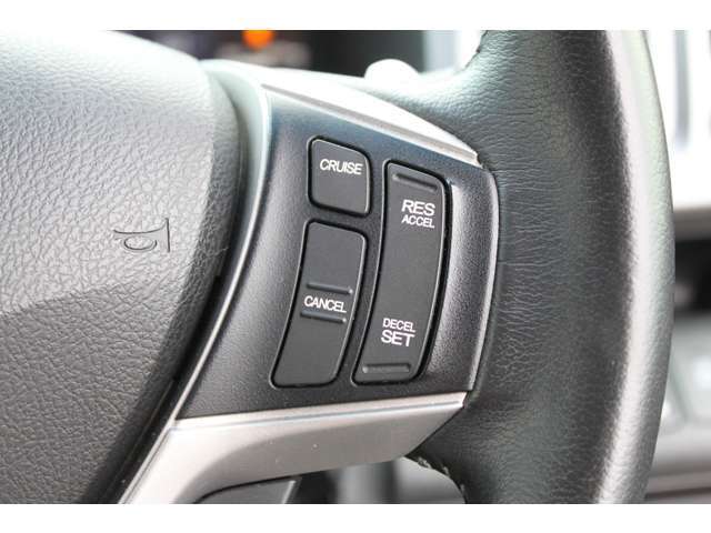 ◆ローダウンに19インチアルミ、スモークテールでイイ感じにカスタムされてますよ！