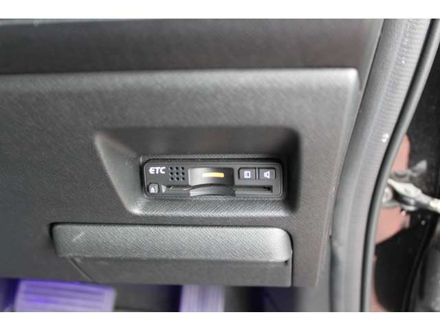 ■納車の際はしっかりとした点検整備を行ってますので遠方の方も安心です。充実の長期保証にも加入できます。