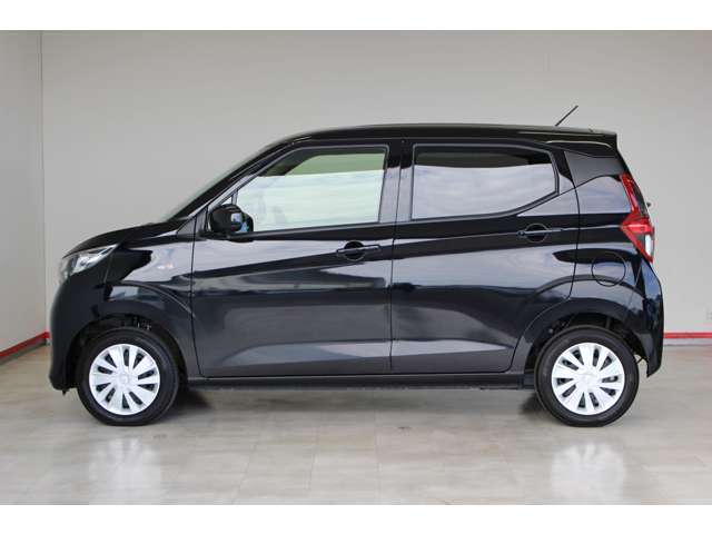 最長10年10万km特別保証延長対象車！初年度登録から最長10年または10万km走行のいずれか早いほうまで、無料で特別保証部品の修理を致しますので、乗ってから安心！明細はスタッフまでお問い合わせ下さい。