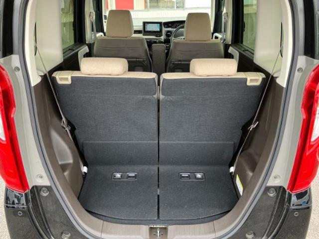 WECARS（ウィーカーズ）は全国250店舗展開！お客様が安心してカーライフをお楽しみいただけるよう社員一同心を込めてサポートいたします。