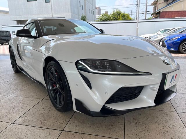 大好評のボディコーティング「弾スプラッシュコート」もご納車までに施工可能。通常のガラスコートと異なる、耐久年数6年の無機質ガラスコーティングが、ボディをキレイな状態に保ってくれます。