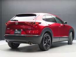 下取りワンオーナー車のCX-30が入荷です。走行距離6,200Kmと少なく内外装共にキレイなCX-30です。各部をブラックアウトし、より精悍なスタイリングが人気の「ブラックトーンエディション」です。ぜひご覧ください。