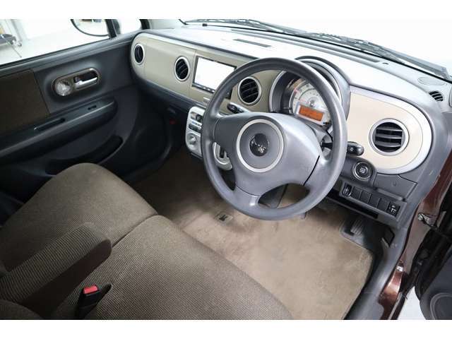 【自社ローン埼玉】自社ローン専門中古車販売★オトロン春日部店★当店車両は数多くのお車から厳選された車両だけを仕入れております。一台でも多くの選び抜かれたお車をお客様にご紹介差し上げます！