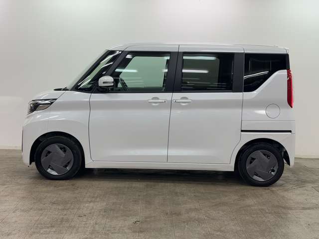 当店は16号線沿いにあります。「軽」未使用車専門店と書かれている赤色の看板が目印です。