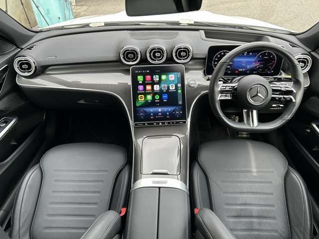 ◆無駄を削ぎ落とすことで生まれた美しいフォルム、伸びやかで躍動的なプロポーションに、AMGラインパッケージの主要コンテンツを標準装備。