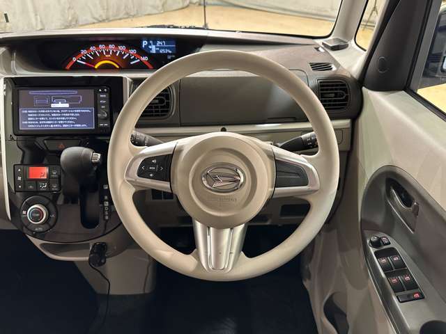 当店は整備工場以外にも自社板金工場も完備！！保険事故はもちろん、ちょっとしたキズ凹みの修理も格安にて承ります。