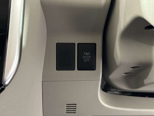 全く同じお車に再び出会うことはできません。少しでも気になるお車がございましたら、すぐにお電話かメールにてお問合せ下さい。