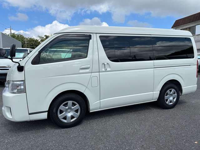 現車確認はスタッフが少人数なので予約制となっております。ご来店の際は在庫確認の電話またはメールお願いします。水　日曜日定休　営業時間AM9：00-18：00