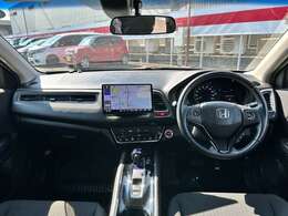 【インパネ】メモリーナビ・ETC・オートエアコン・クルーズコントロール・衝突軽減ブレーキ・USB/HDMI入力装備♪