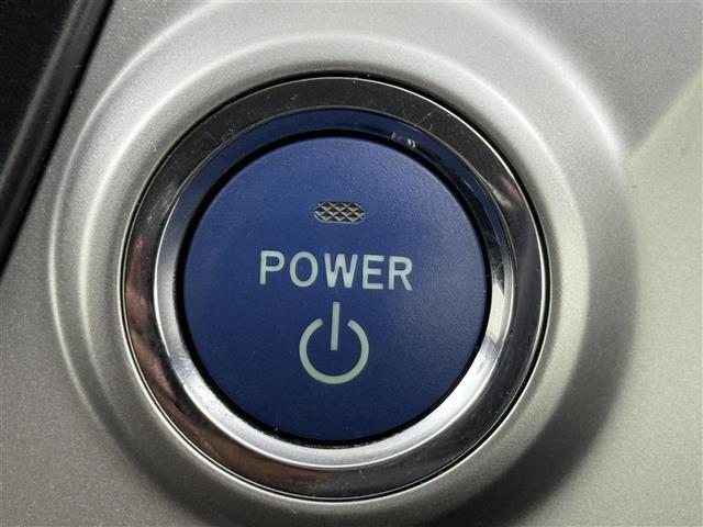 【運転席操作部】『運転席周辺の装備』の画像になります。快適なドライブを楽しむための機能が装備されています！運転席から触れるので使いやすいです！