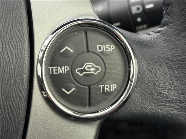 【運転席操作部】『運転席周辺の装備』の画像になります。快適なドライブを楽しむための機能が装備されています！運転席から触れるので使いやすいです！