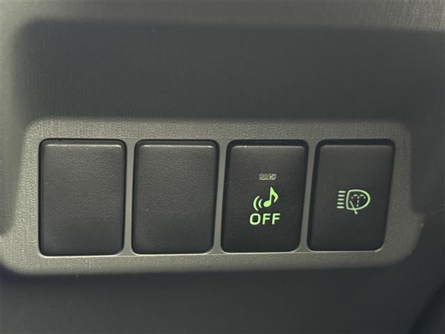 【運転席操作部】『運転席周辺の装備』の画像になります。快適なドライブを楽しむための機能が装備されています！運転席から触れるので使いやすいです！