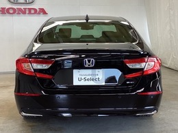 Honda認定中古車 U-Selectは3つの安心をお約束します。　1　Hondaのプロが整備した安心。 2　第三者機関がチェックした安心。　3　購入後もHondaが保証する安心。