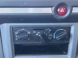 安心の全車保証付き！（※部分保証、国産車は納車後3ヶ月、輸入車は納車後1ヶ月の保証期間となります）。その他長期保証(有償)もご用意しております！※長期保証を付帯できる車両には条件がございます。