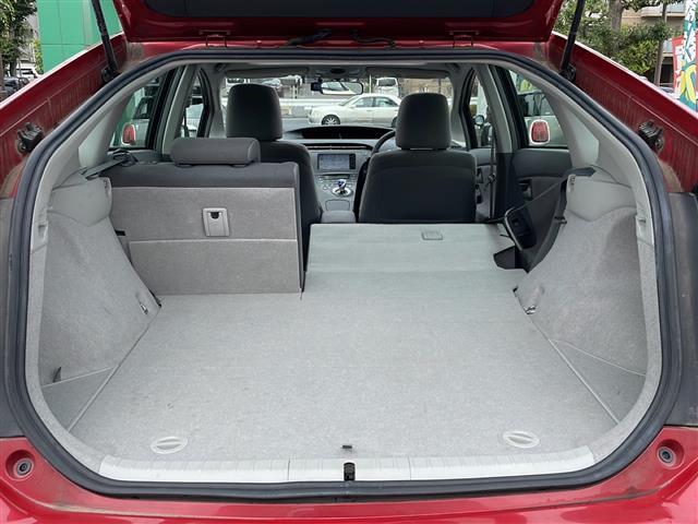 気になる車はすぐにお問い合わせください！画面右側の0066から始まる無料ダイヤルからお問い合わせ下さい！専門スタッフがお車のご質問にお答えいたします！