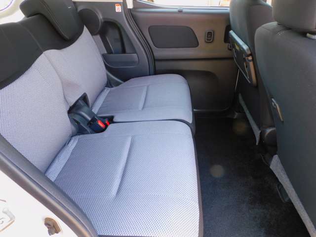 点検整備はもちろん、エンジンオイル交換も全車サービスです♪