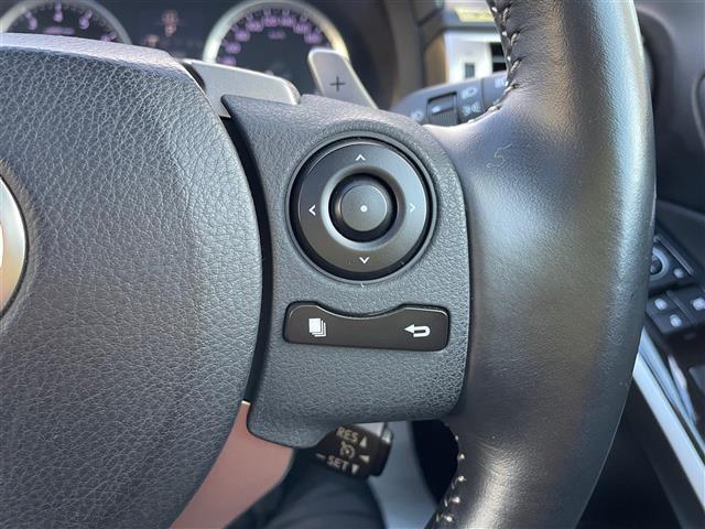 【運転席操作部】快適なドライブを楽しむための機能が装備されています！運転席から触れるので、使いやすいです！除菌プランいれていただくと、さらに清潔で安心していただけます！