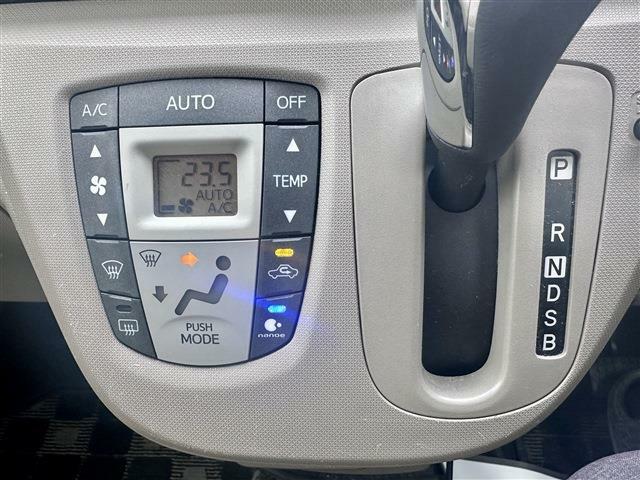 オートエアコン付なので、いつでも車内の温度を一定に！！