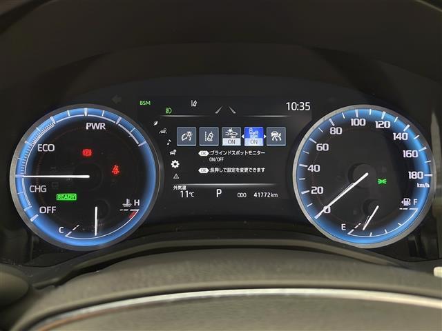 【スピードメーター】メーターがシンプルで見やすく運転しやすいですね！