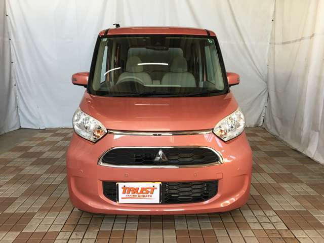 ☆　★　☆　★　　　納　得　の　内　外　装　仕　上　げ　済　み　車　　　☆　★　☆　★トラストでは外装の修理はもちろん、内装汚れやシートシミの除去、フロアマットの洗浄等行ってから販売しております！